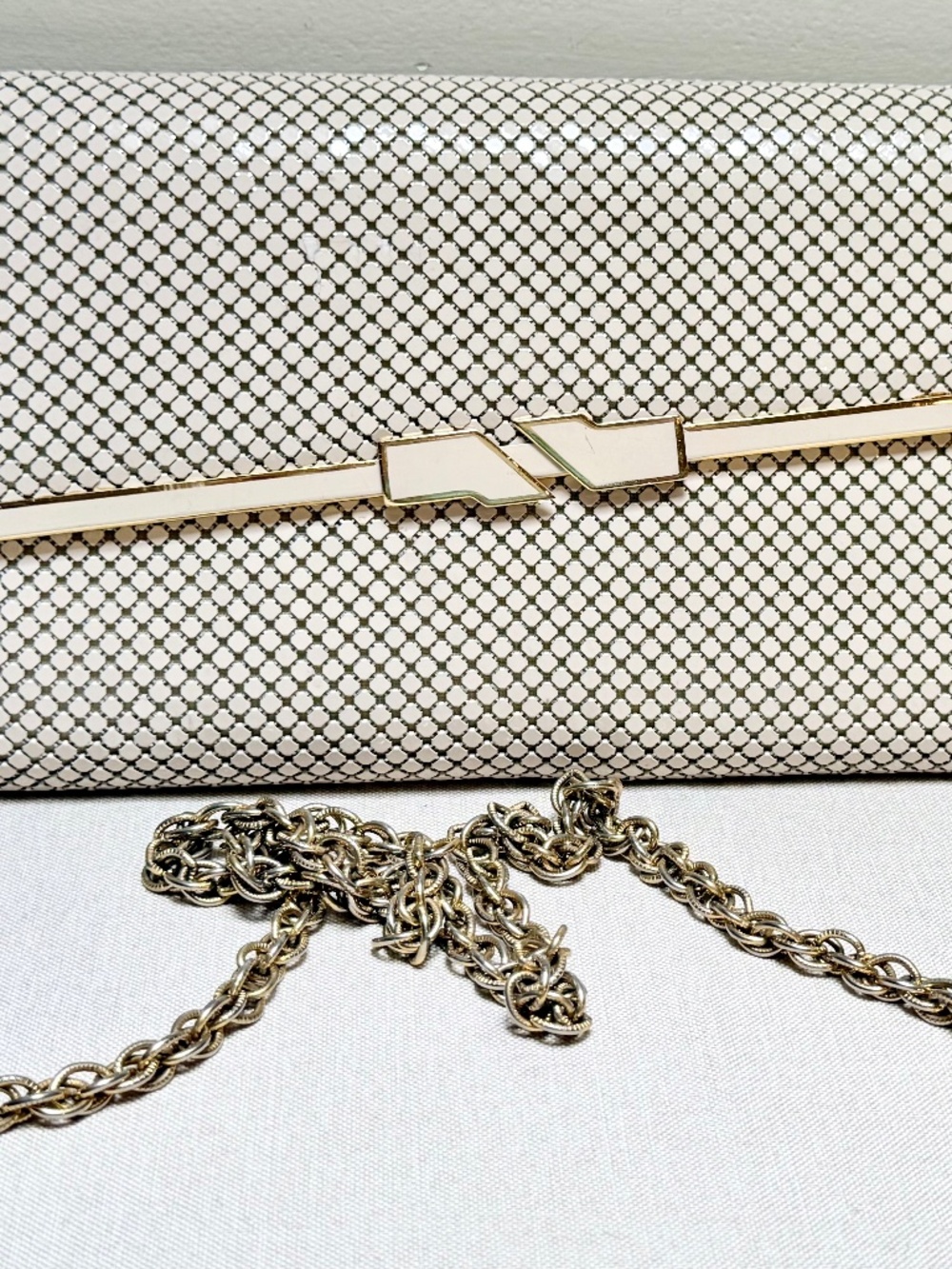 Vintage Ivory Metal Mesh Shoulder Bag With Gold Rope Chain Strap